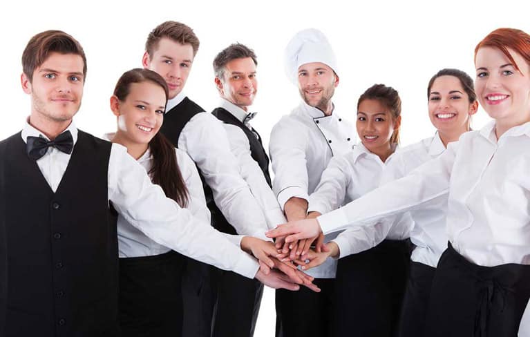 5 Things To Look For When Choosing Your Restaurant Shirts