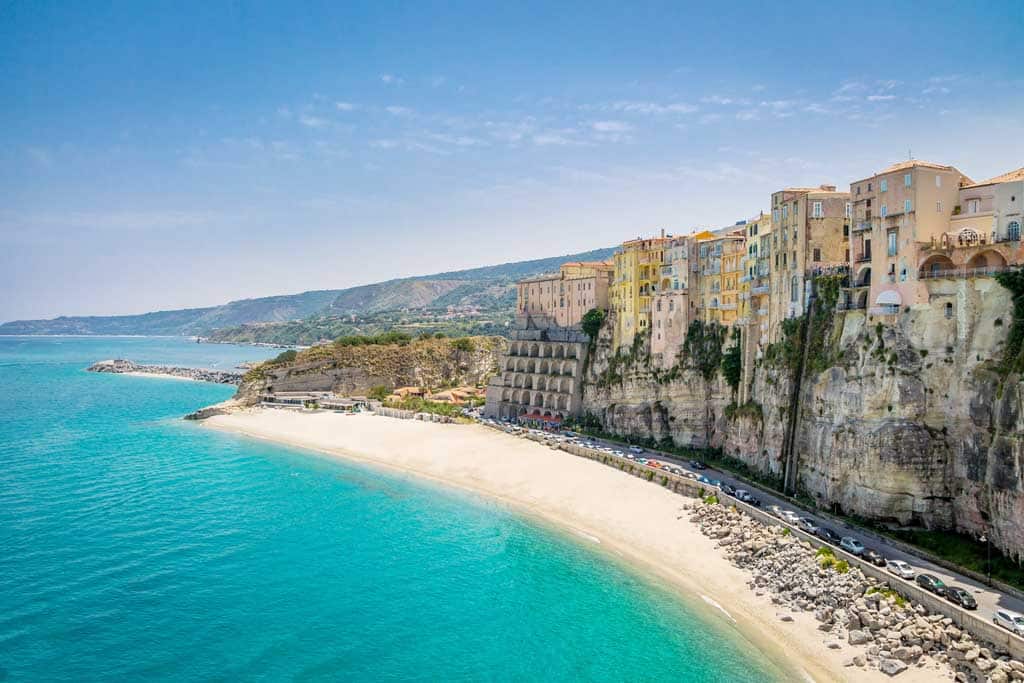 How to Apply for "ACTIVE RESIDENCY PROJECT" in Calabria, Italy, $33K to Move In? Do You Qualify?